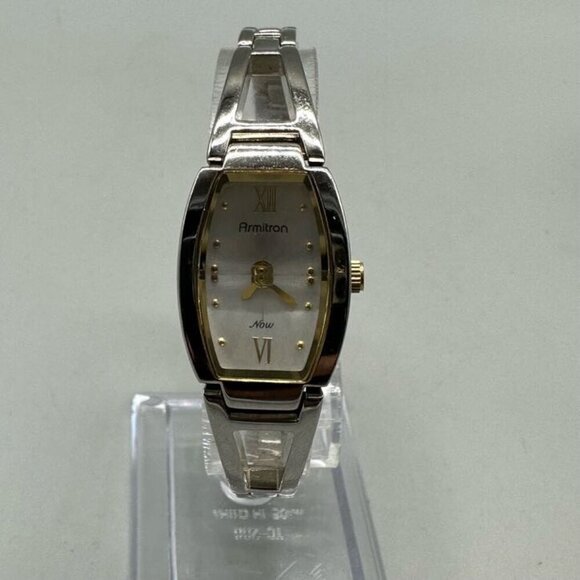 3/$30 Armitron Women’s Watch Silver Tone Faceted Crystal Domed Glass 7" - Picture 3 of 16